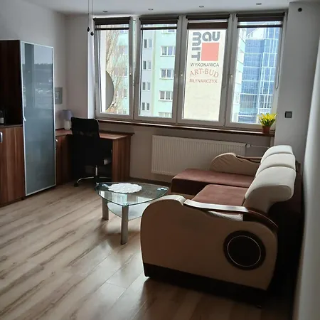 شقة Mieszkanie Przy Olivii *